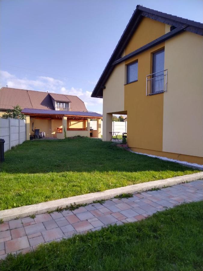 Ubytovanie V Sukromi Horec Liptovský Mikuláš Esterno foto